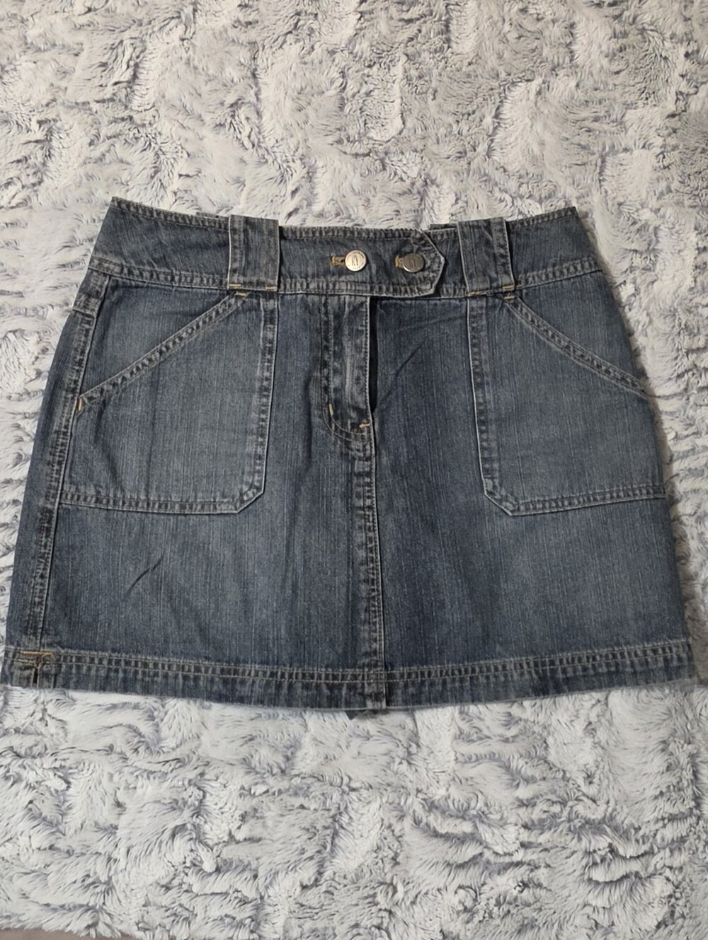 Like New! Vintage 100% COTTON New York & Company Blue Denim Mini Skort. Size 2